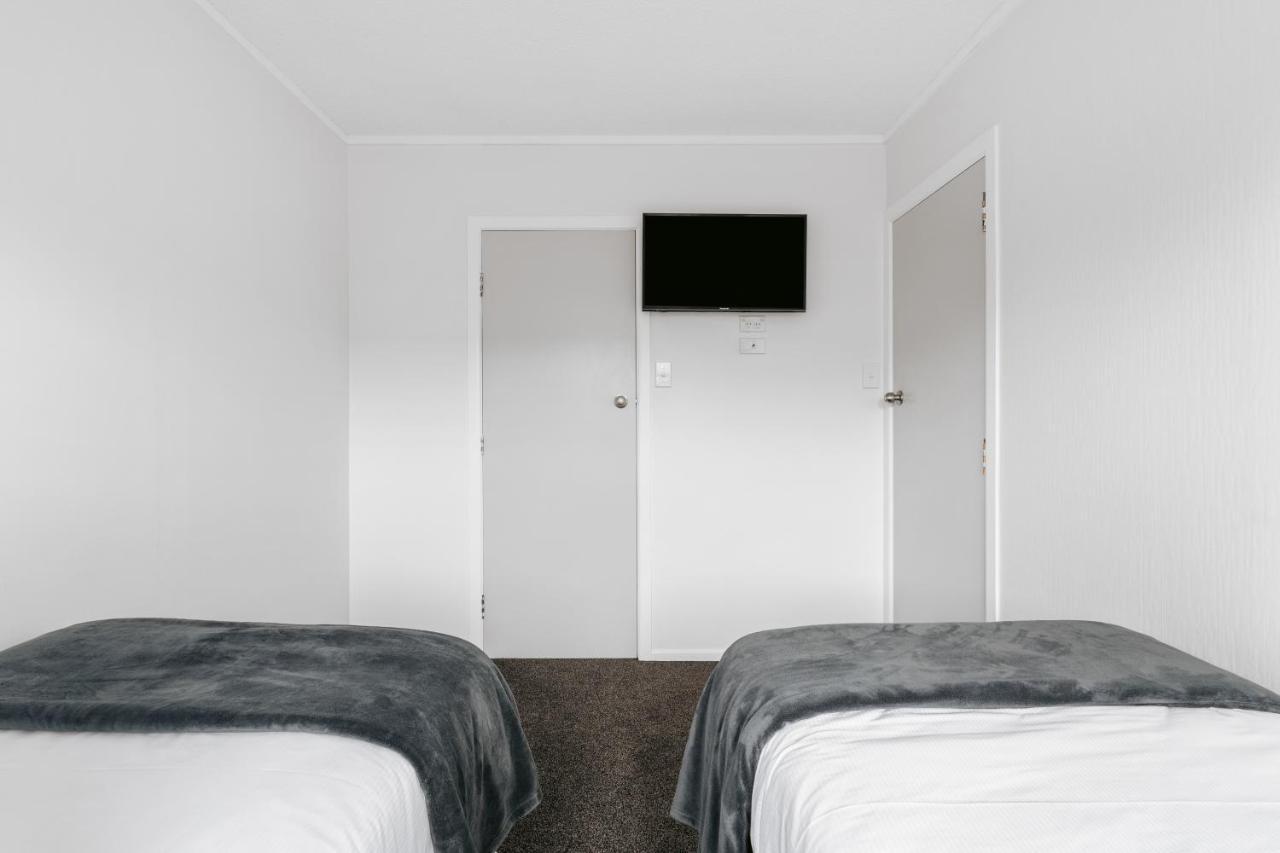 Cobblestone Court Motel - Wenzel Motels Тауранга Экстерьер фото