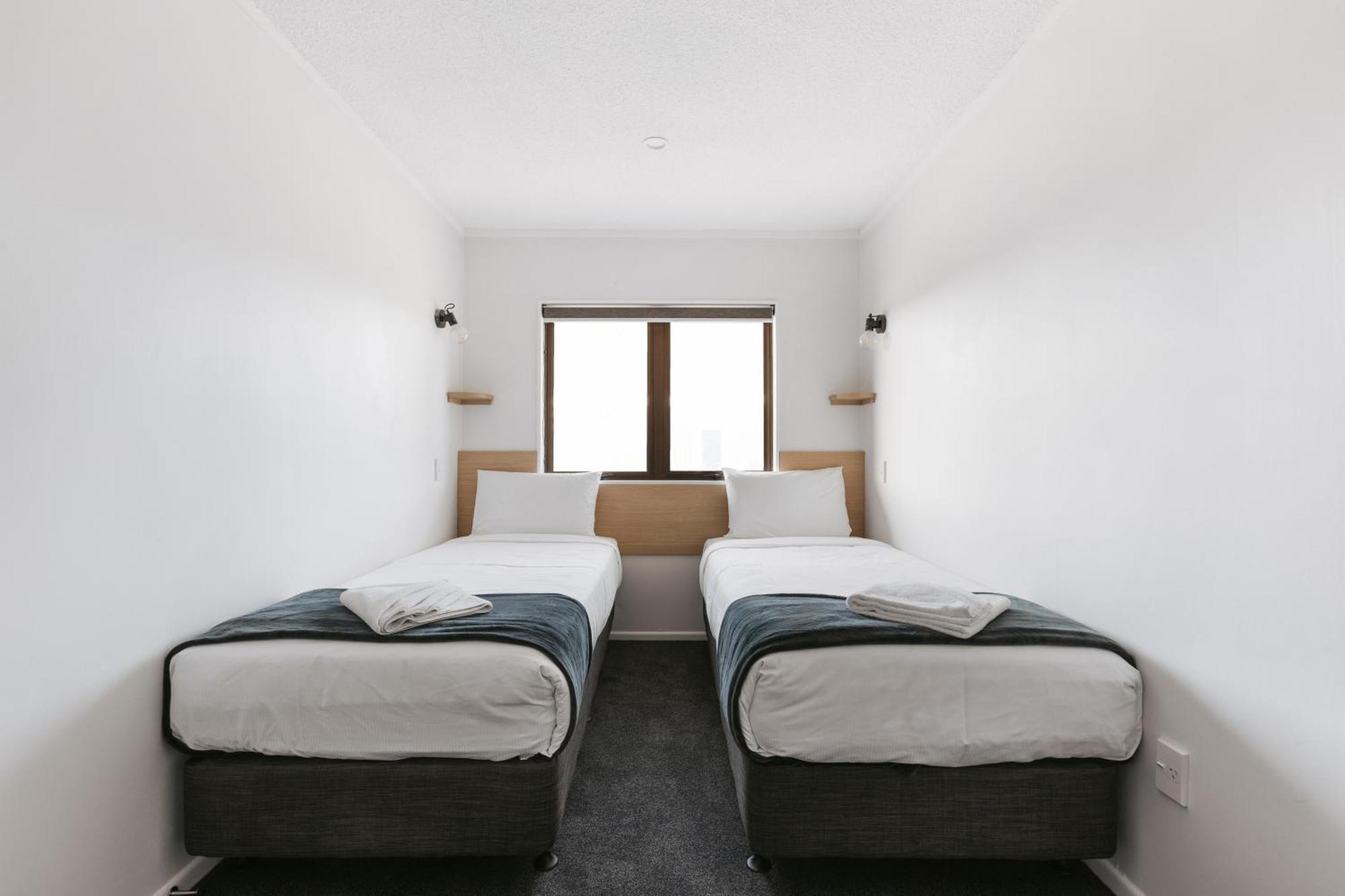 Cobblestone Court Motel - Wenzel Motels Тауранга Экстерьер фото